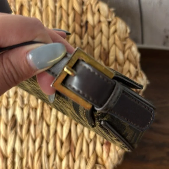 Black and Brown Shoulder Bag Great Condition - Picture 10 of 11